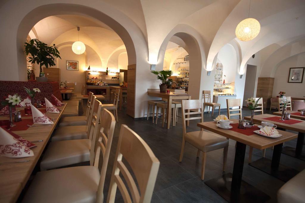 Hotel Arcus Elsterwerda Kültér fotó