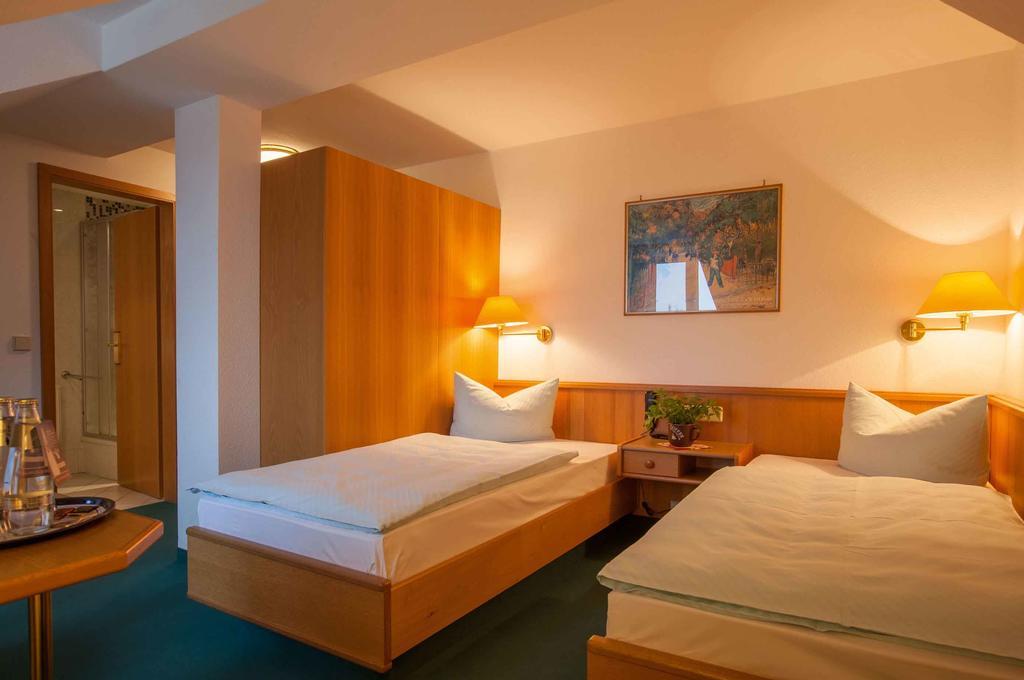 Hotel Arcus Elsterwerda Szoba fotó